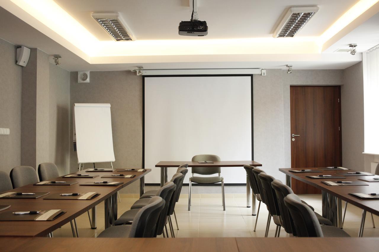 Iskra Hotel Radom Ruang foto