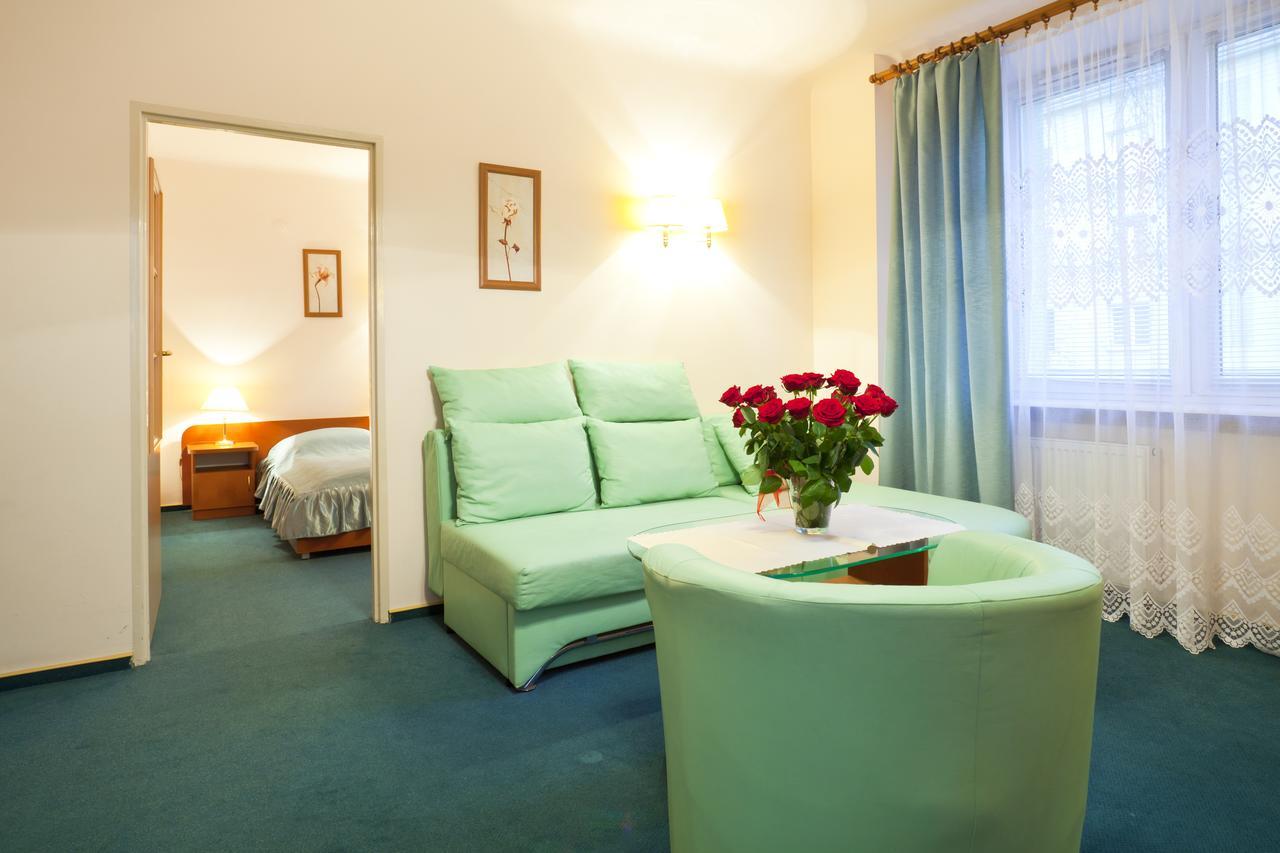 Iskra Hotel Radom Ruang foto