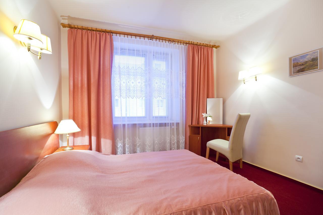 Iskra Hotel Radom Ruang foto