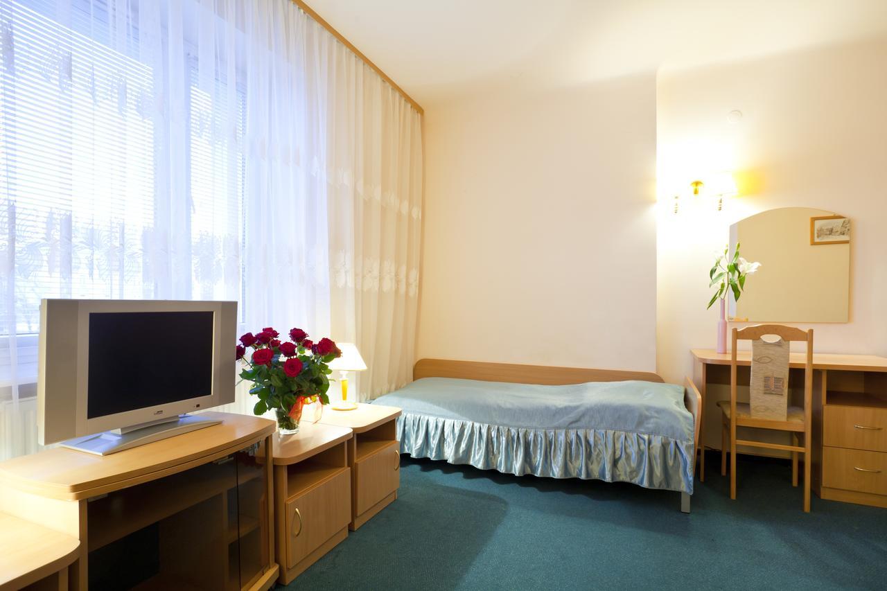 Iskra Hotel Radom Ruang foto